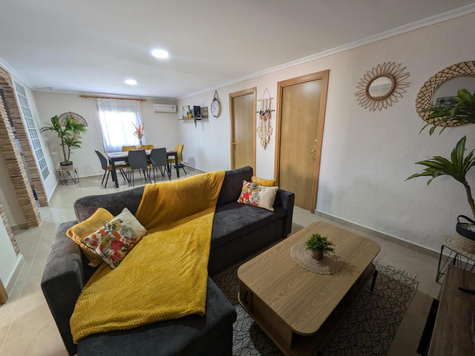 Villa Buen Estar, Piscina, Barbacoa, Jacuzzi En Valencia Turís Esterno foto